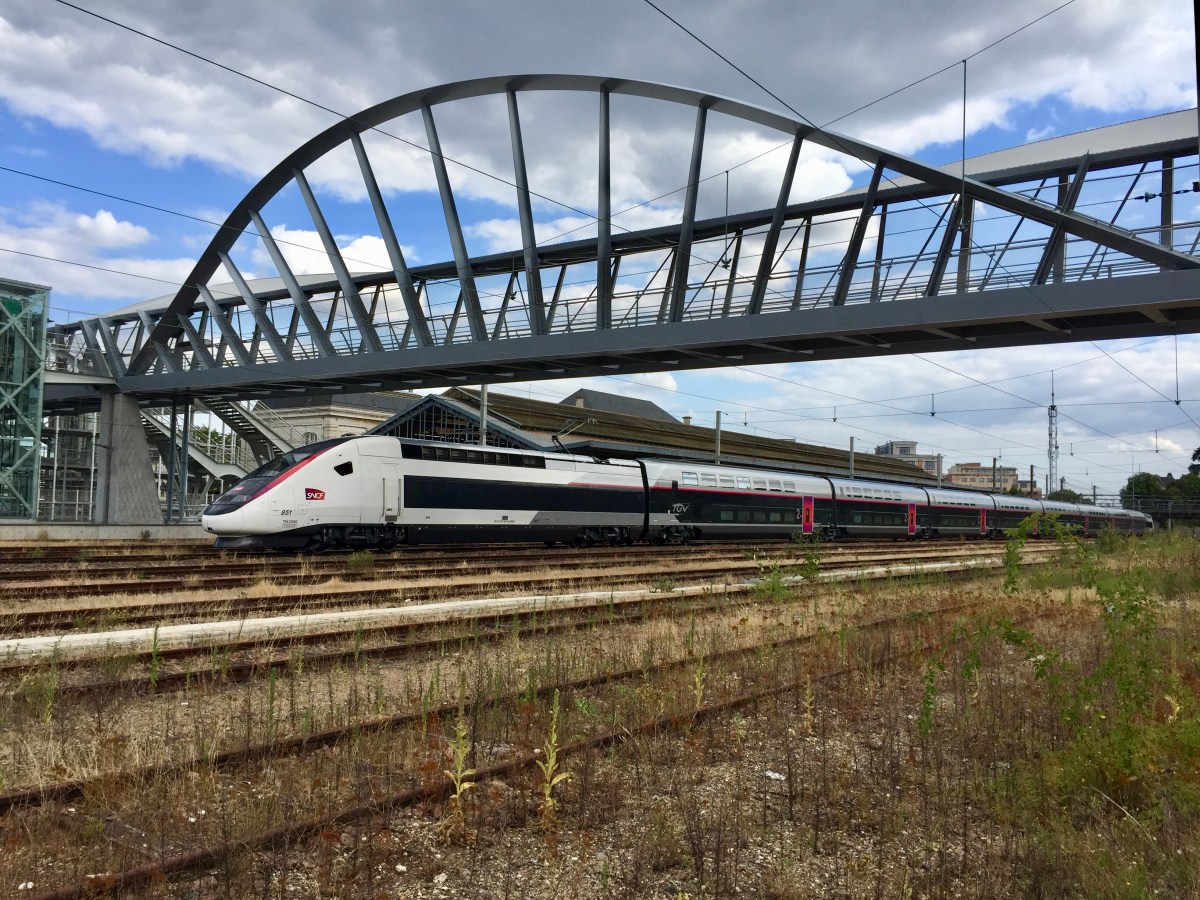 Pourquoi le TGV reste le train le plus rapide au&nbsp;monde